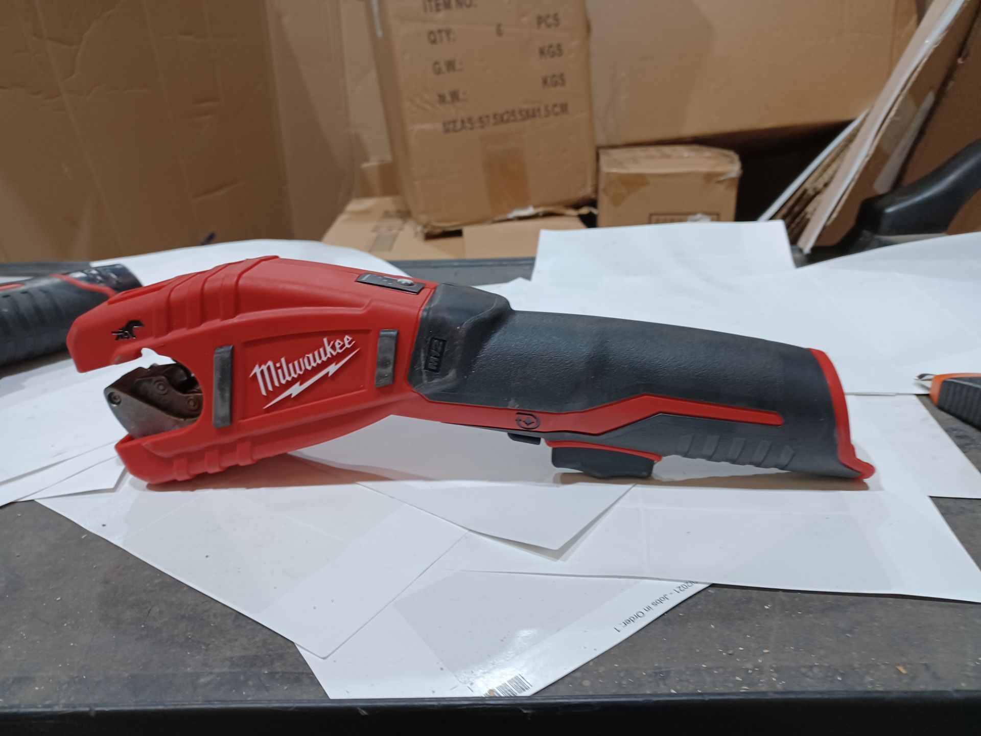 MILWAUKEE C12PC-201C 12V 2.0AH LI-ION REDLITHIUM CORDLESS PIPE CUTTER UNCHECKED/UNTESTED - PCK
