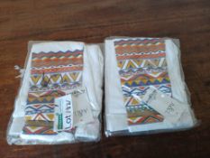 15 X NEW PACKAGED ALTOFF & LYALL LADIES WHITE TIGHTS TRIIPS PRINT IN VARIOUS SIZES - TER