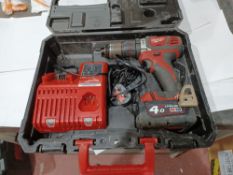 MILWAUKEE M18 BPDN-402C 18V 4.0AH LI-ION REDLITHIUM CORDLESS COMBI DRILL WITH BATTERY CHARGER AND