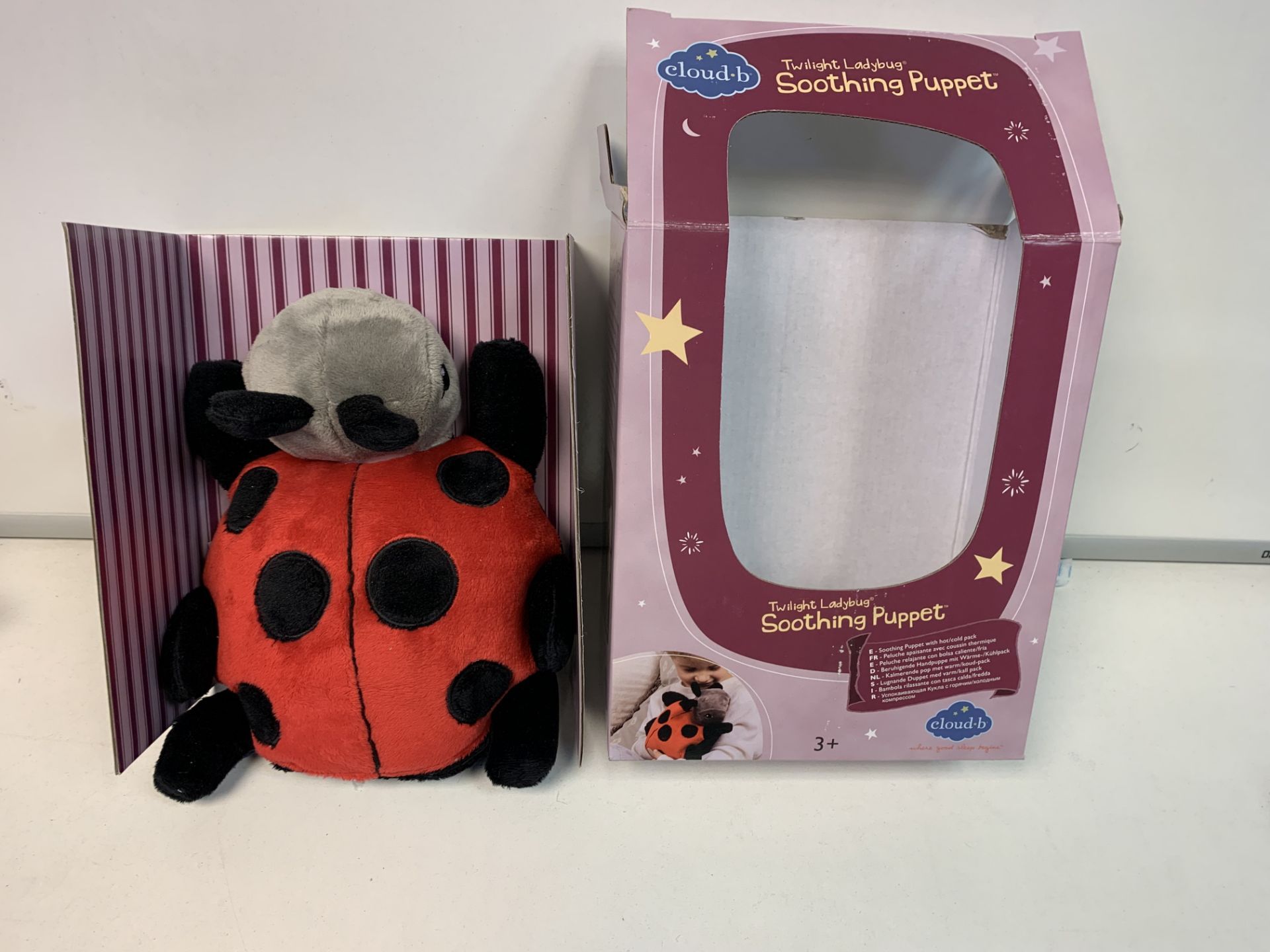 6 X NEW BOXED CLOUD-B TWILIGHT LADYBIRD SOOTHING PUPPET WITH HOT/COLD PACK. A WARM HUG ON A COLD