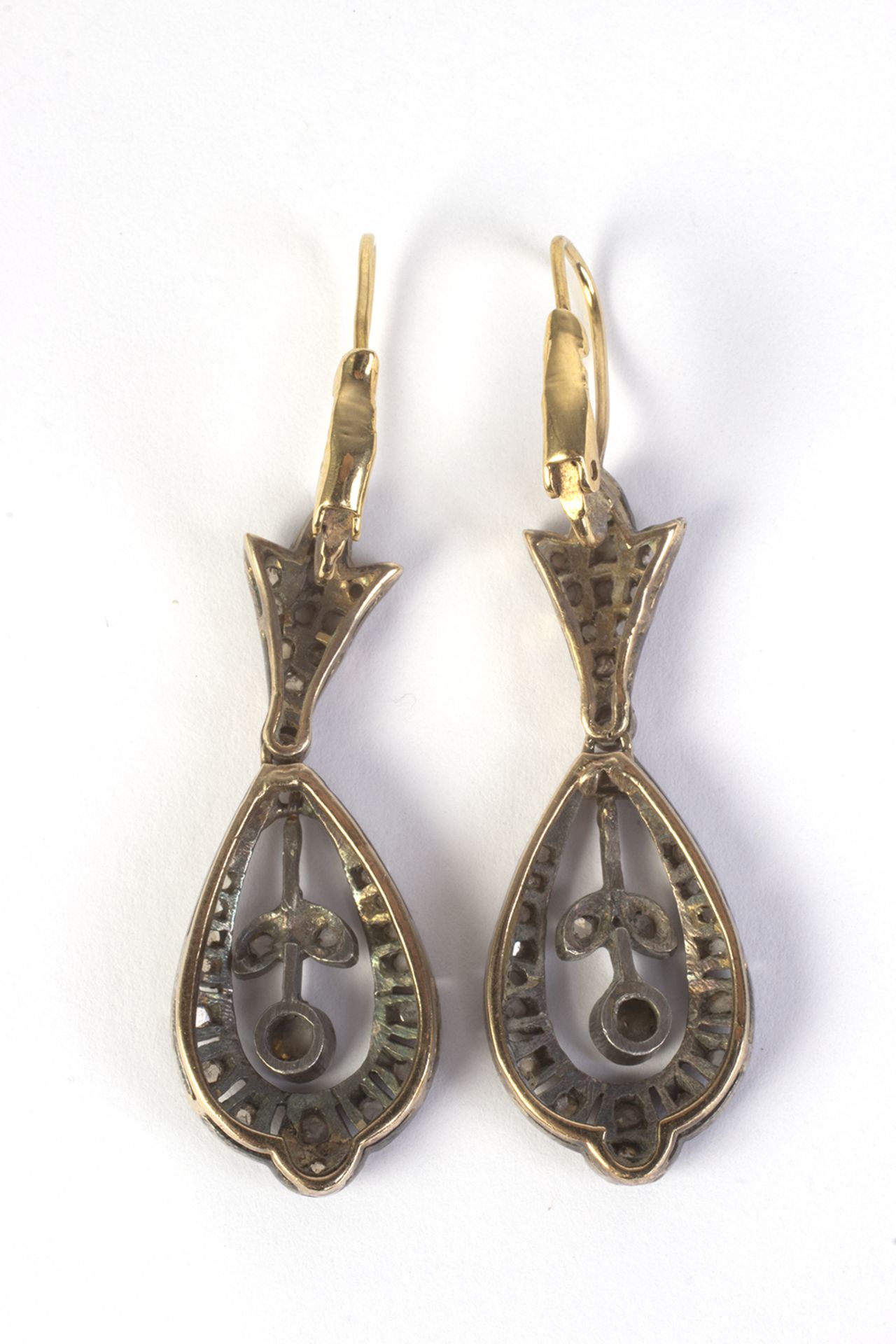 Pendientes largos estilo isabelino en oro y vistas en plata con diamantes en talla rosa - Bild 3 aus 3