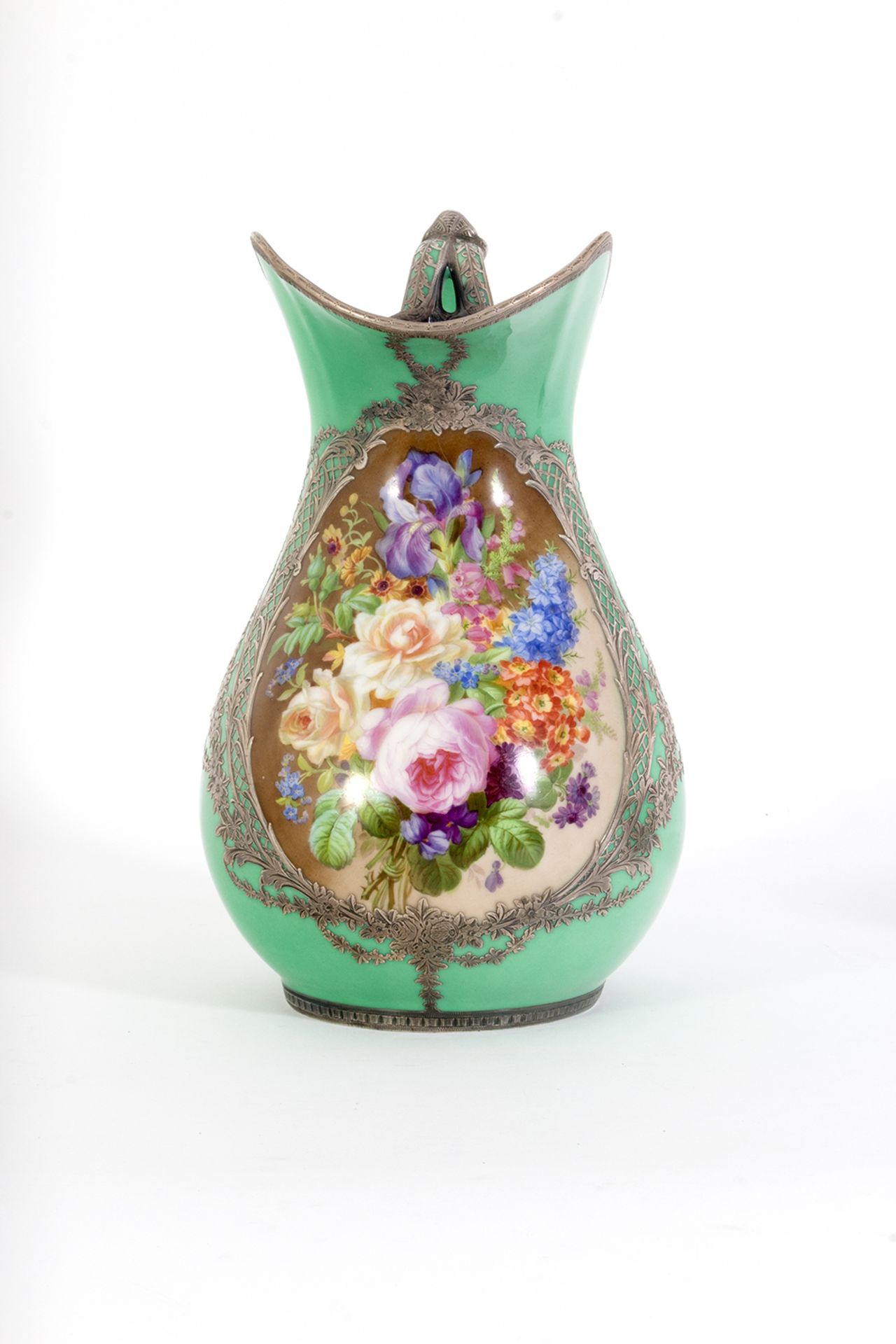 Conjunto de aguamanil, jofaina y cuenco en porcelana francesa estilo Sèvres con decoración floral y - Image 8 of 11