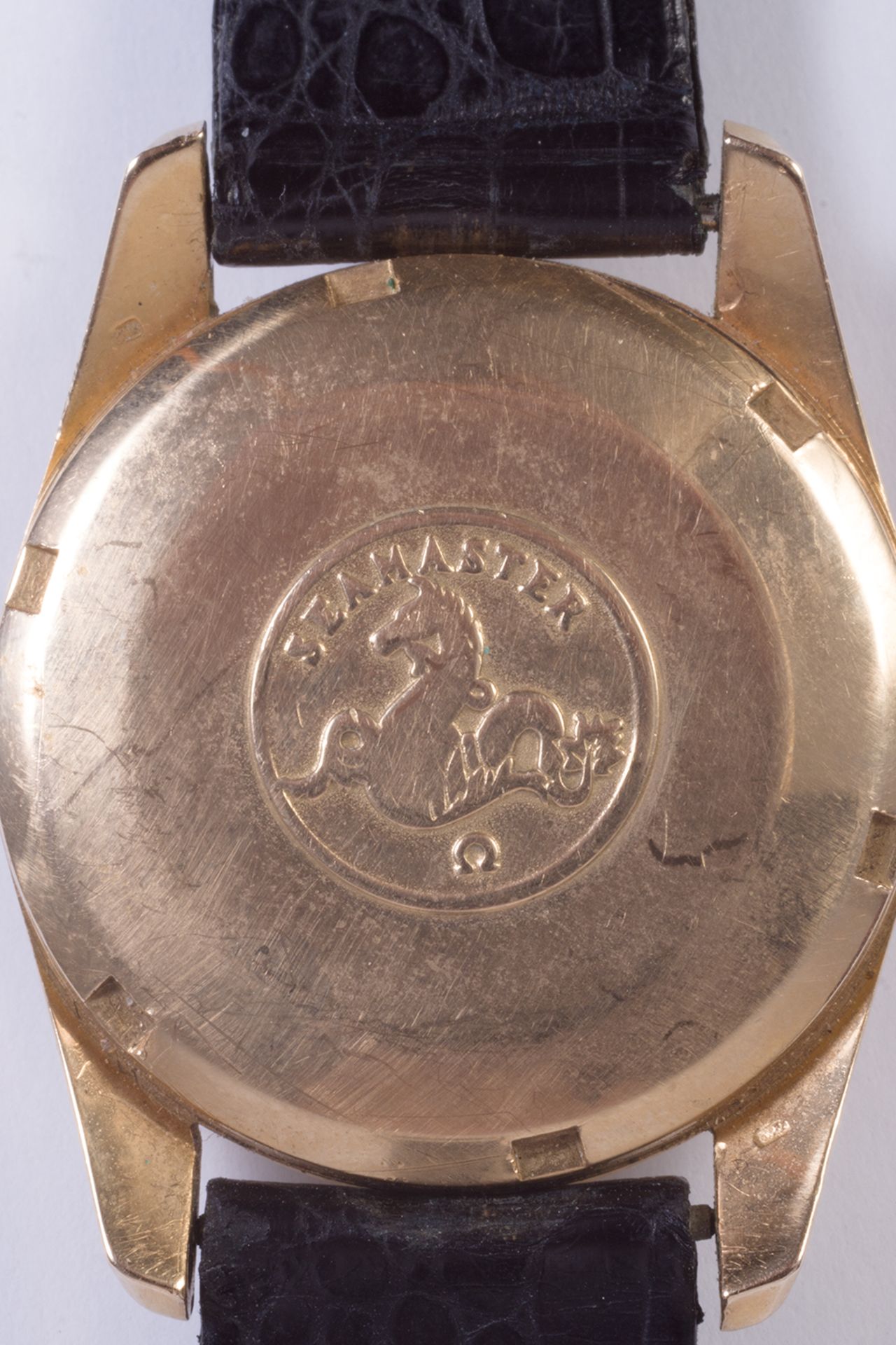 Reloj de pulsera Omega, modelo Seamaster, en oro y correa de piel. - Image 4 of 4