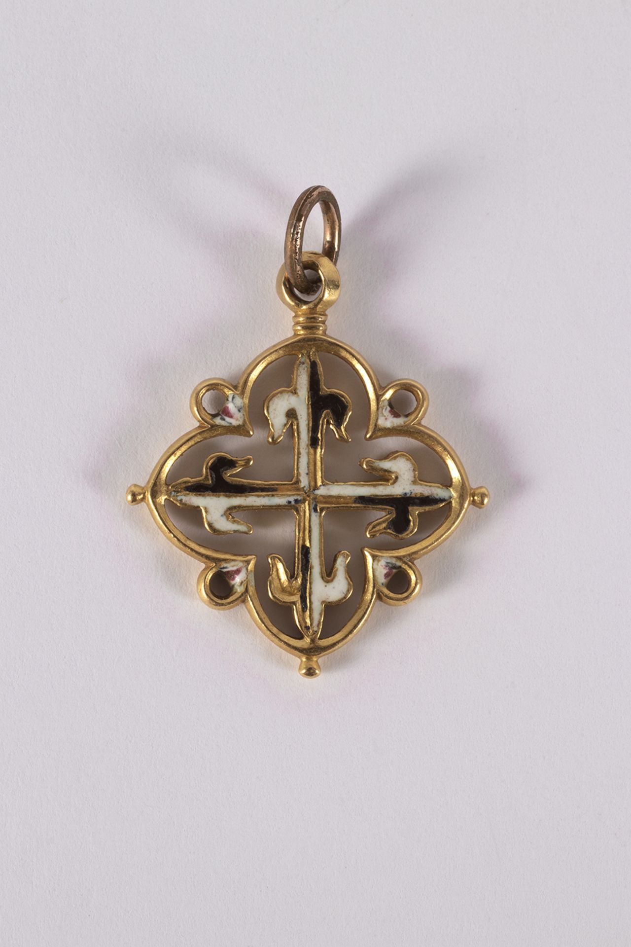 Mallorcan cross pendant in gold and enamels. 