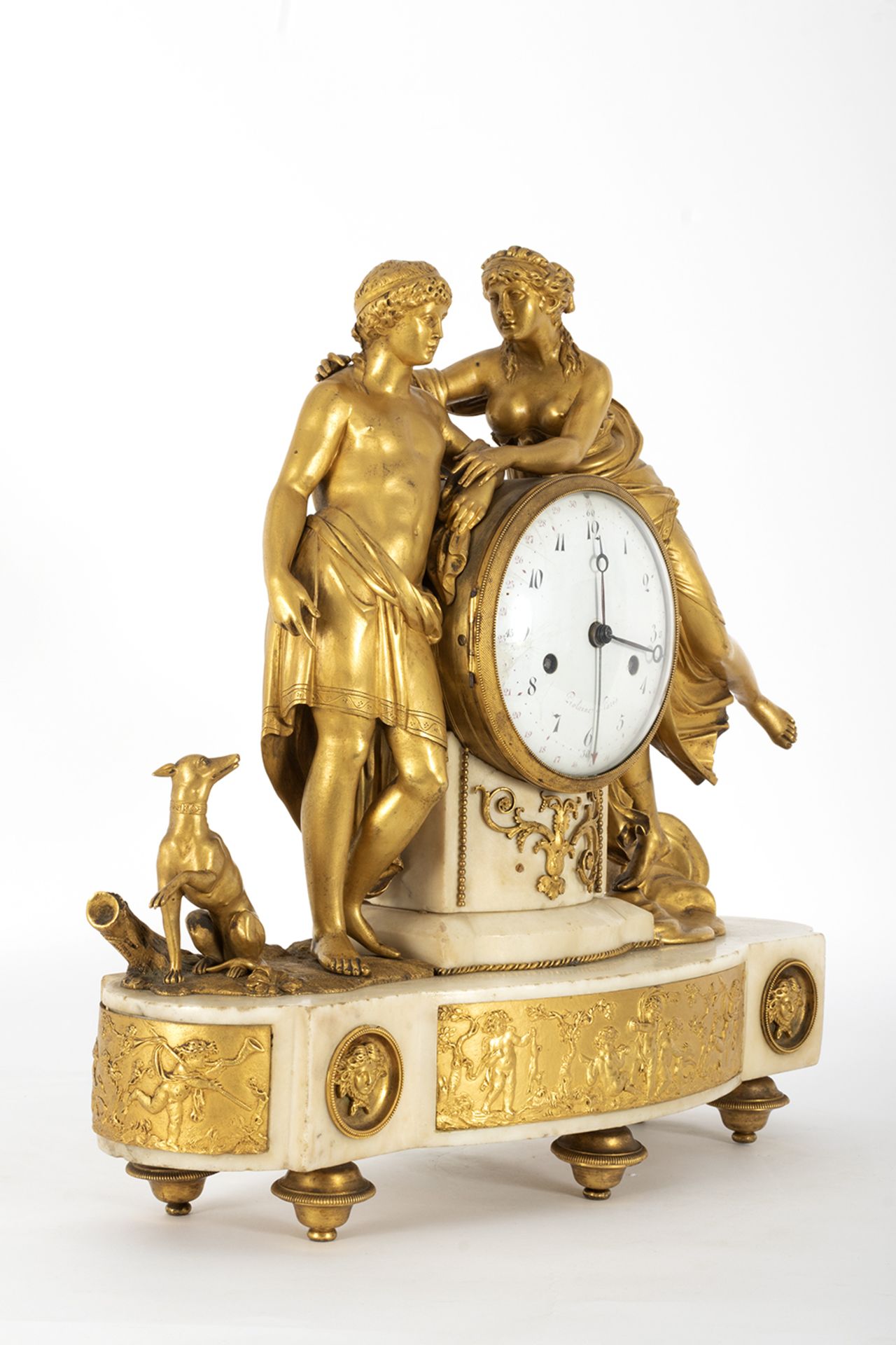 Empire table clock in gilt bronze and marble with representation of Venus and Adonis with dog and a  - Bild 5 aus 6