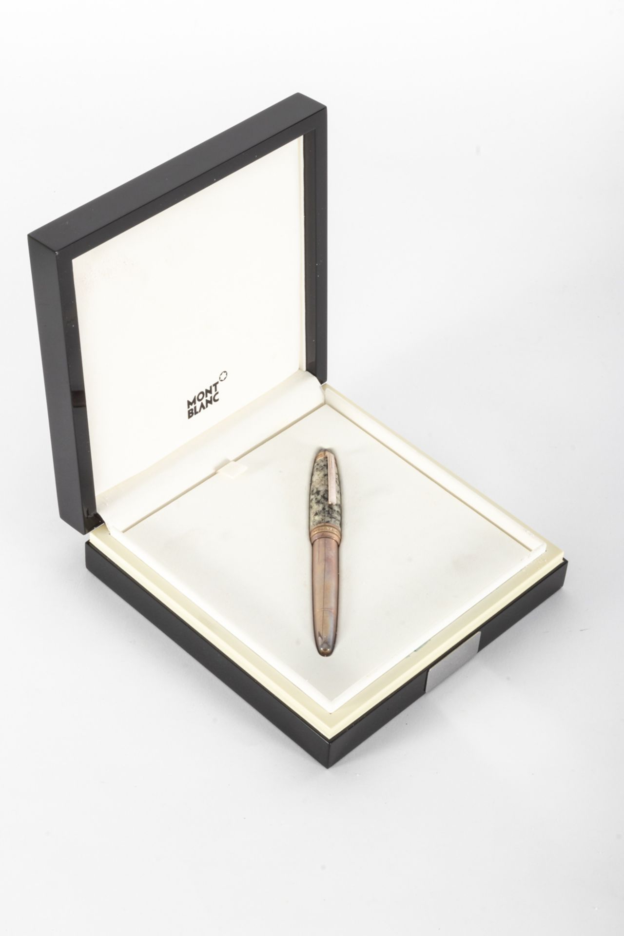 Montblanc fountain pen "Soulmakers for 100 years" collection "Granite" model, 2006. 