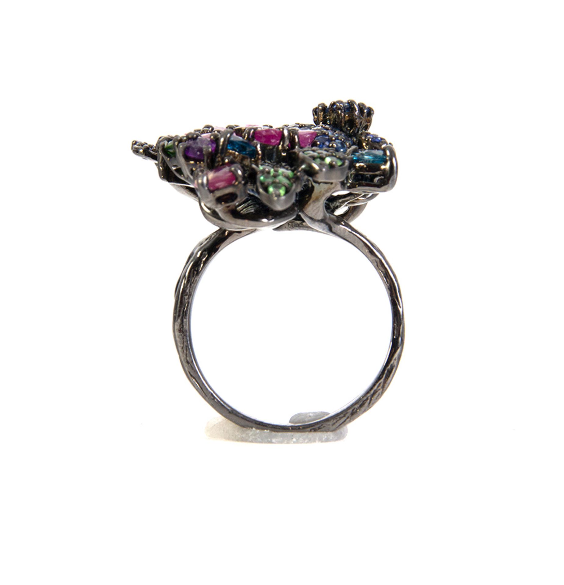 Blued silver ring, multicolored sapphires, oval and round cut ruby ​​flowers, green garnets and knob - Image 2 of 2