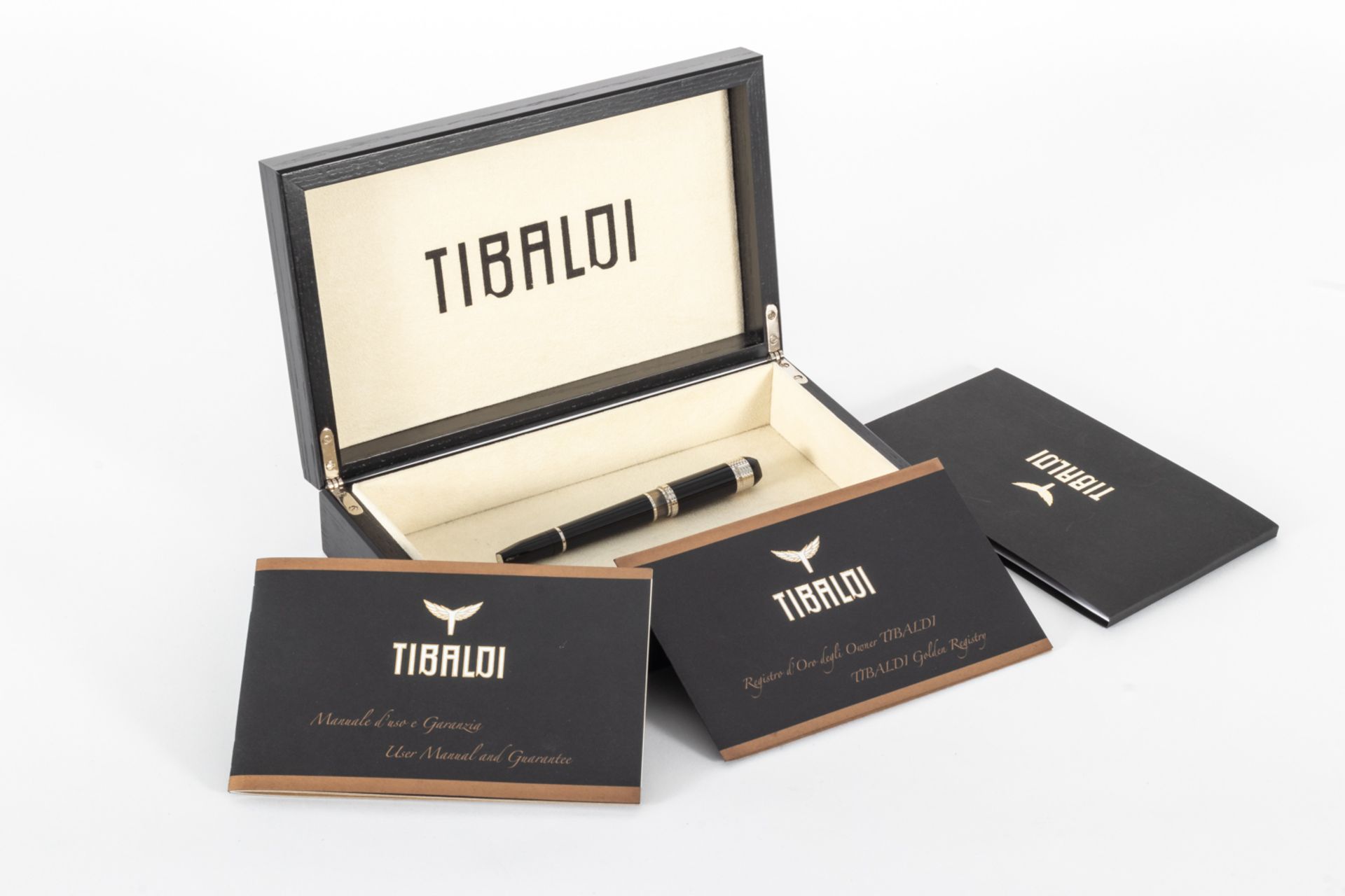 Tibaldi "Divina" fountain pen. Limited edition numbered 203/618. 