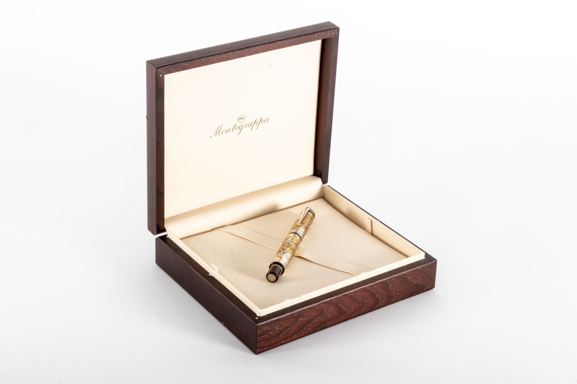 Montegrappa fountain pen "Animalia for Peace Park Foundation" collection, 2000. Limited edition numb