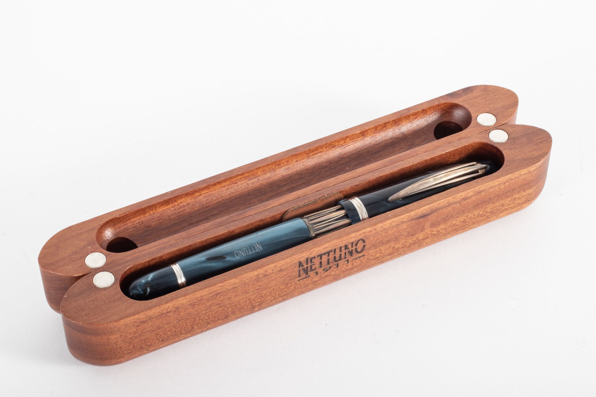 Nettuno fountain pen model "1911". 