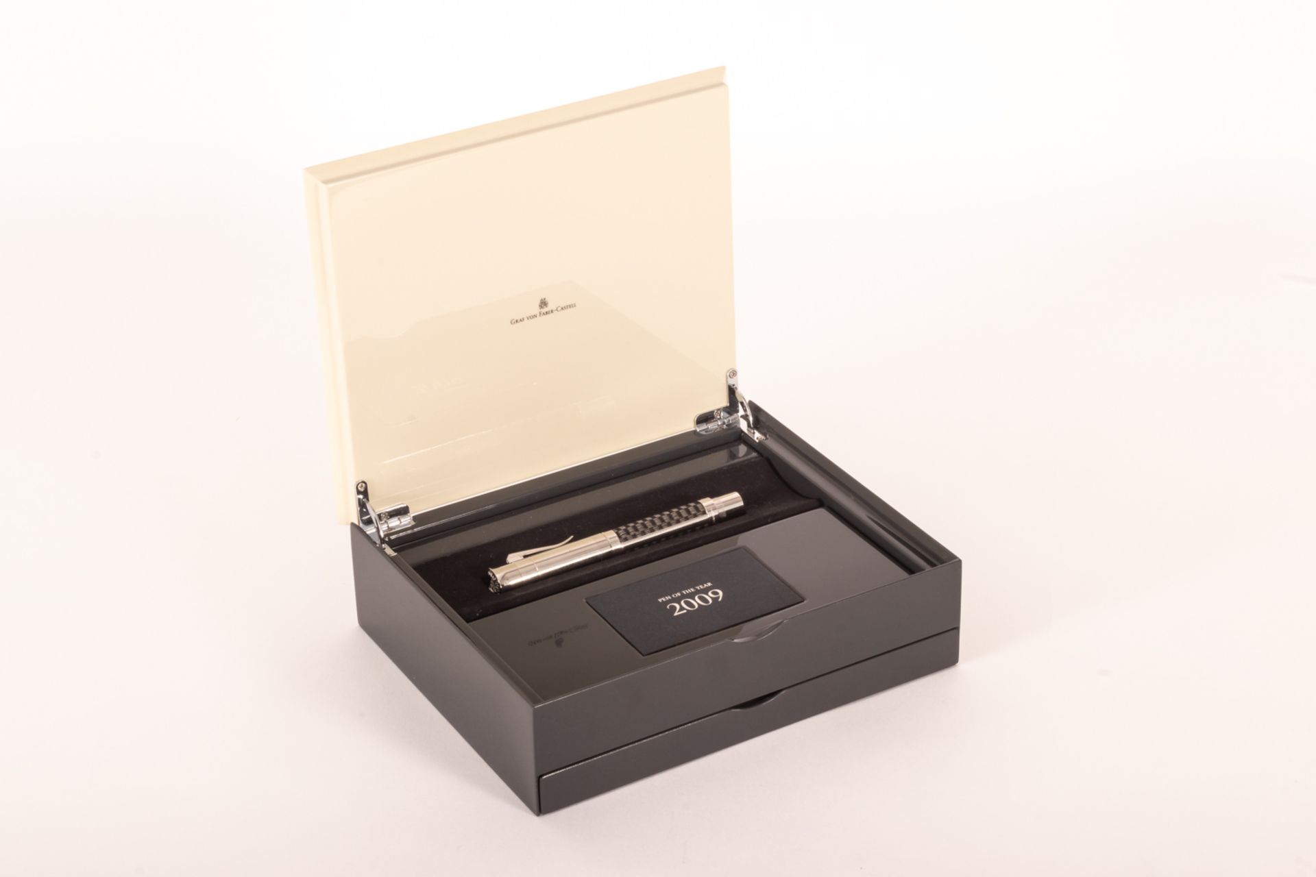 Graf von Faber-Castell fountain pen model "Pen of the year 2009". Commemorate the cave paintings tha