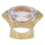 Gold, diamonds and kunzite ring.