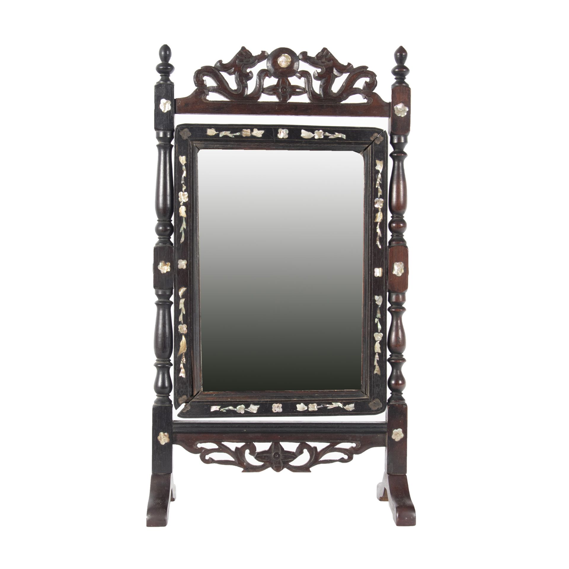 Dressing table mirror. China, early 20th century.