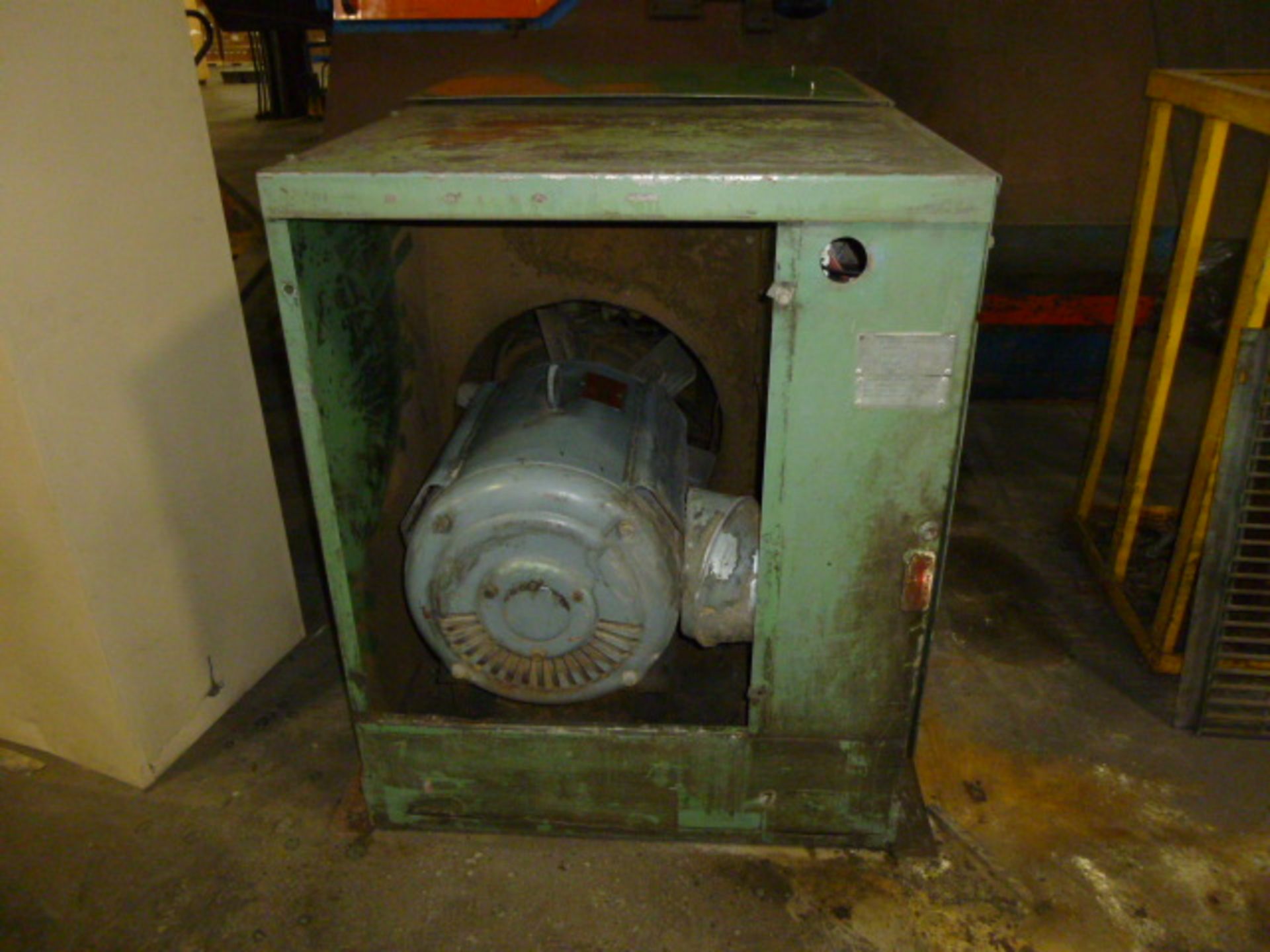 Sullair compressor Model 10-40H 40 HP Item Location: Montreal - Image 2 of 4