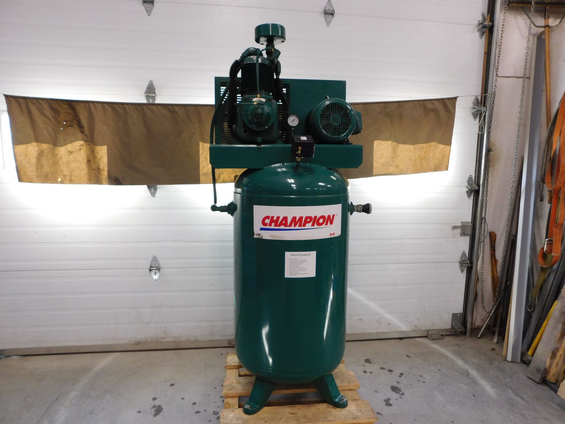 Champion air Compressor - Image 2 of 11