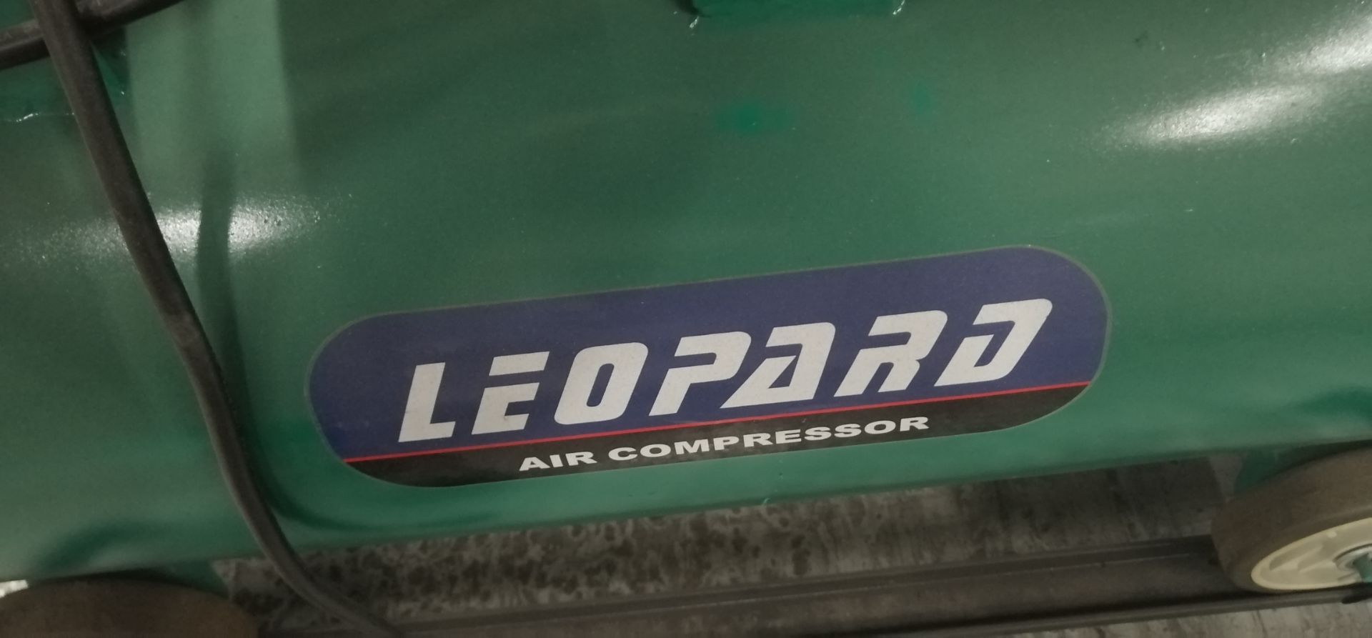 Leopard Air Compressor  (no certification ) - Image 4 of 5