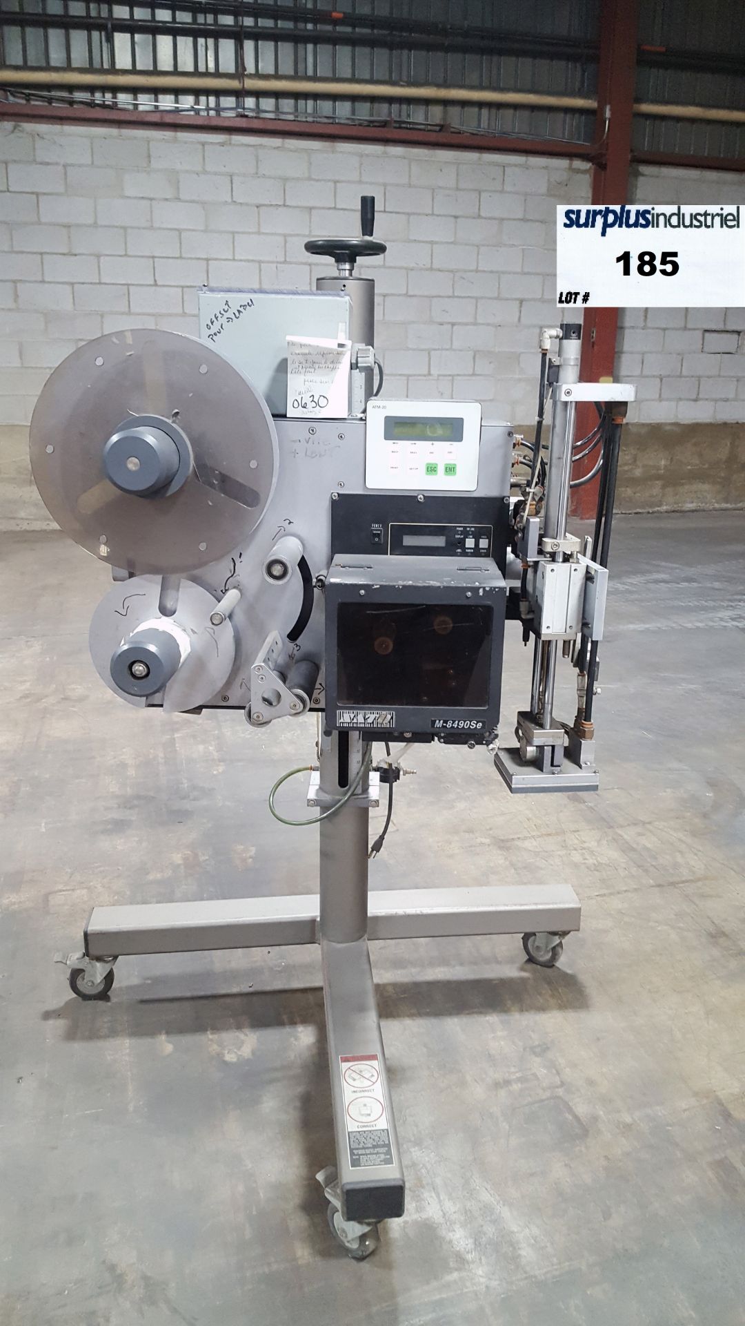 Astro-med labeling machine Model: CPA352HD *Item location : Montreal