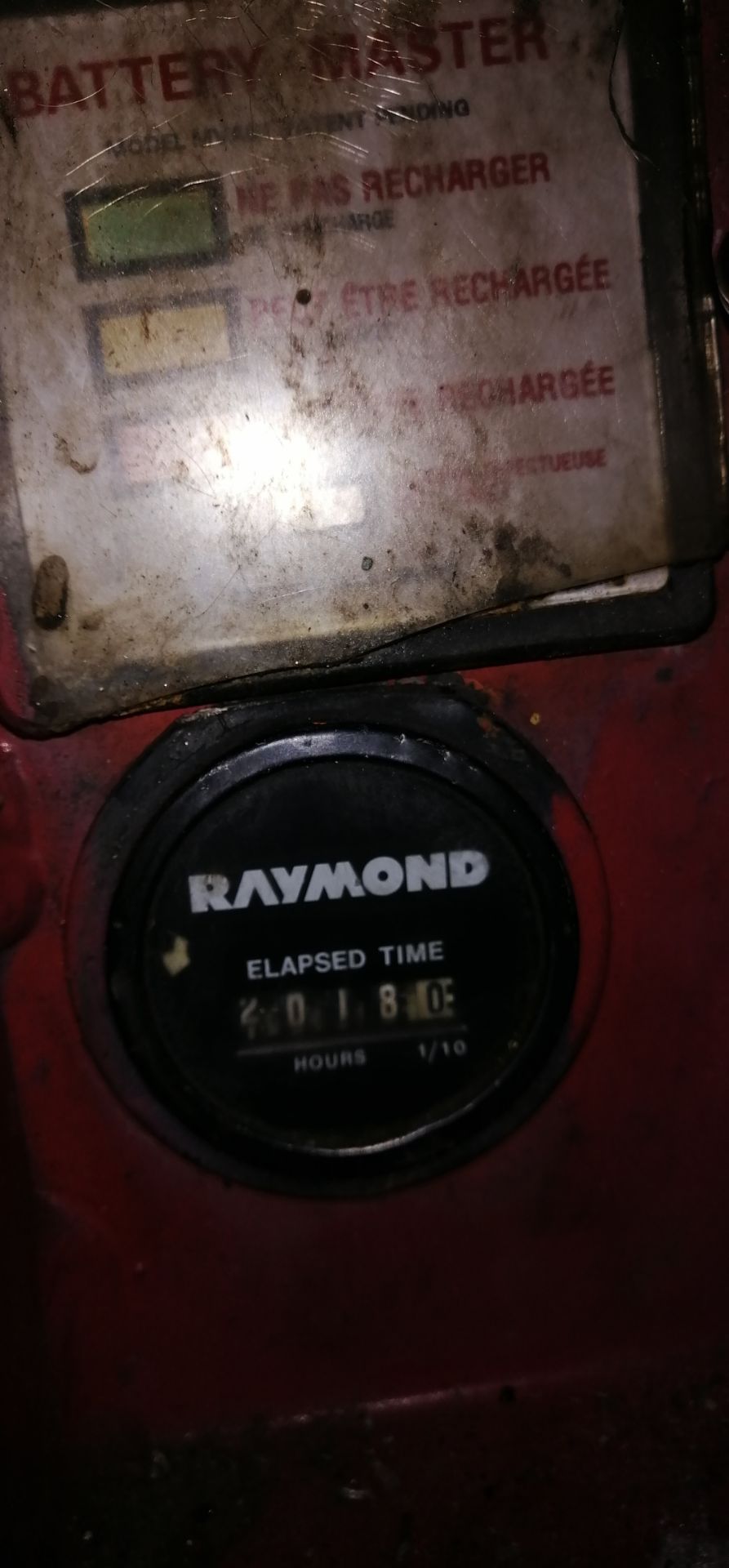 Raymond Model 31- Single Reach Truck *unknow condition *no battery - Image 5 of 8