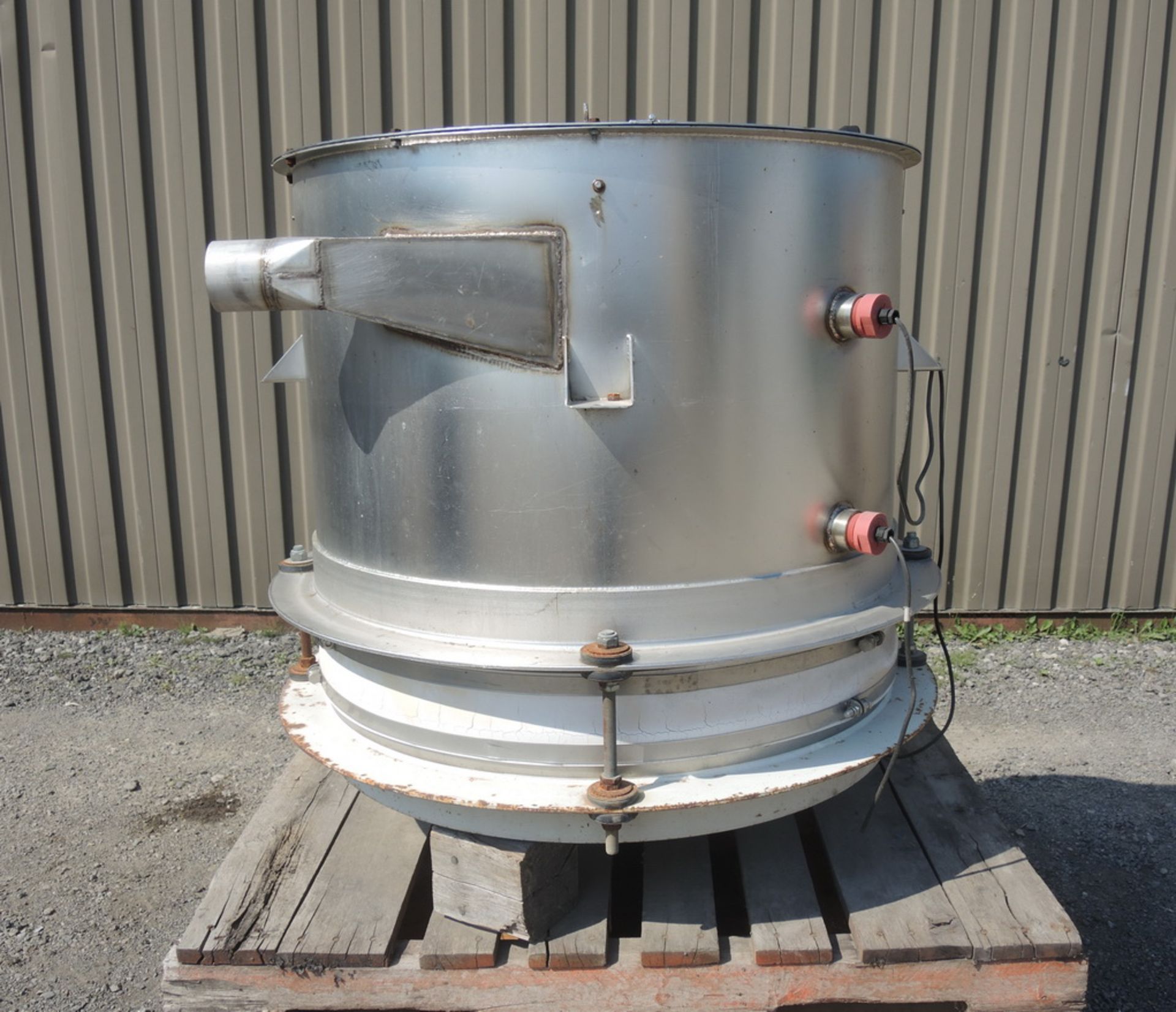 BRABENDER LIVE BOTTOM FEEDER Item Location : Laval  -MANUFACTURER:  BRABENDER, -HOPPER: 36" DIAMETER - Image 3 of 9