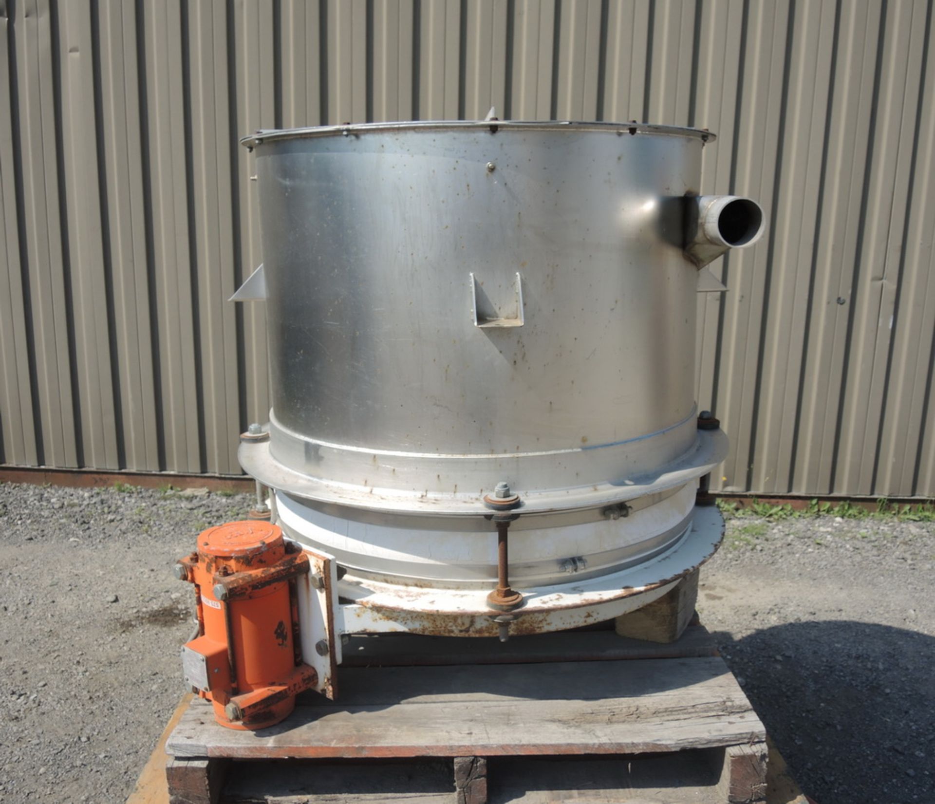 BRABENDER LIVE BOTTOM FEEDER Item Location : Laval  -MANUFACTURER:  BRABENDER, -HOPPER: 36" DIAMETER - Image 2 of 9