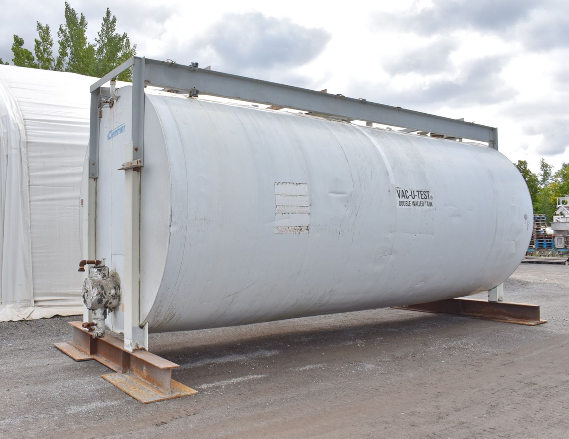 13 200 GALLON CLEMMER TANK, STAINLESS STEEL, ULC VAC-U-TEST DOUBLE WALL, INSULATED, HORIZONTAL - Image 2 of 11