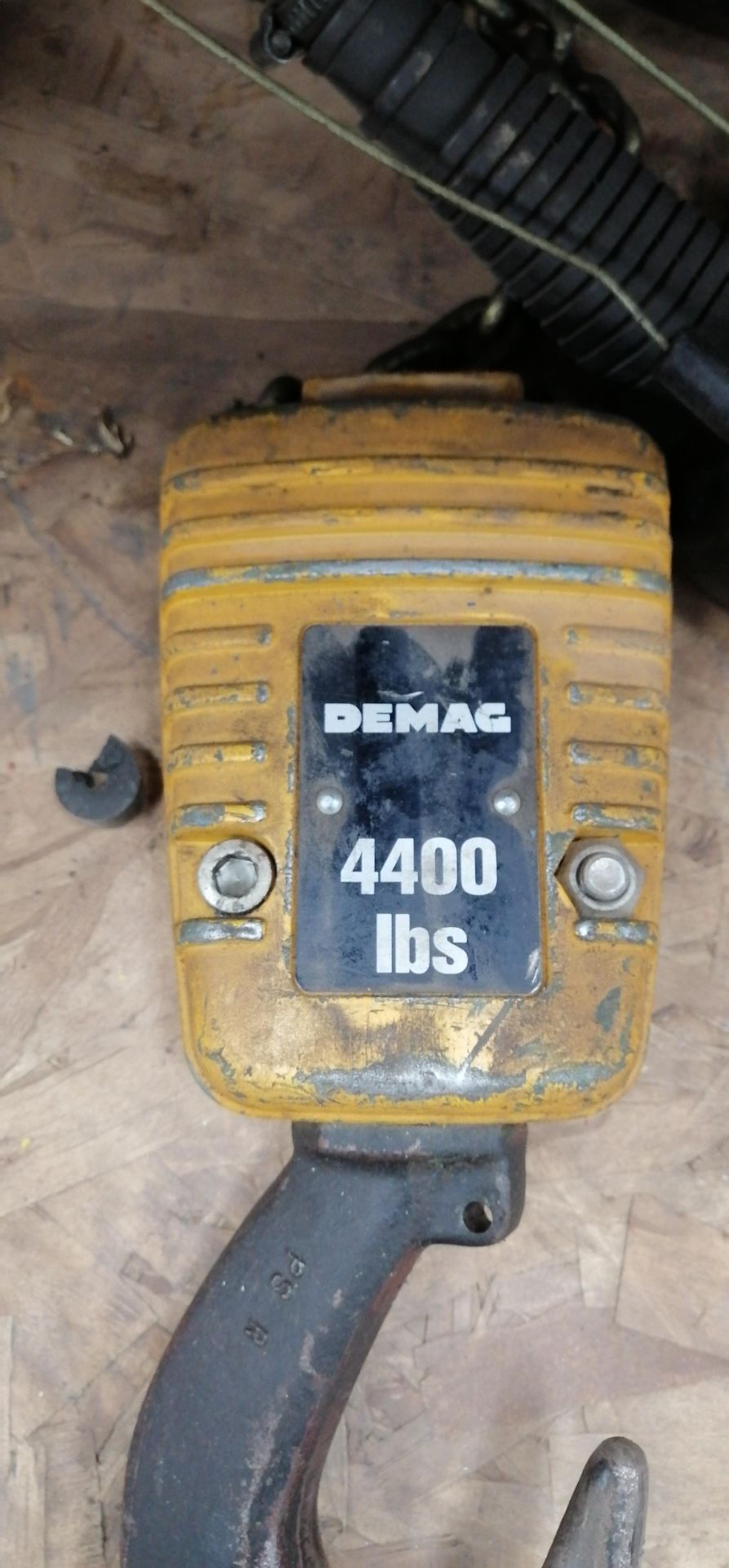 Demag Chain hoists 4000 lbs  575 volts Location: Drummondville - Image 4 of 8