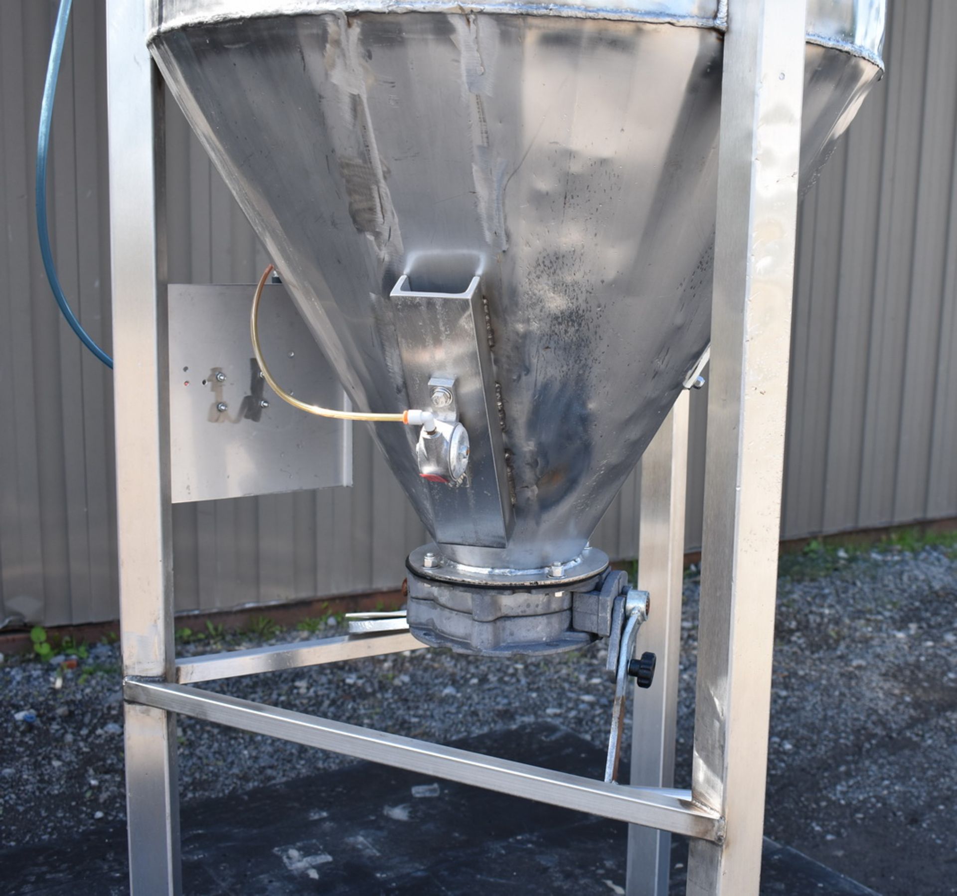 WAM FC3A 200 STAINLESS STEEL DUST COLLECTOR Item Location : Laval  -MANUFACTURER:  WAM - Image 8 of 18