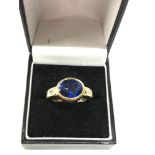 Fine 18ct gold sapphire and diamond ring sapphire pleasing cornflower blue appox 10ct total weight
