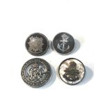 WW1 badges includes wound badge and 3 sweet heart brooches