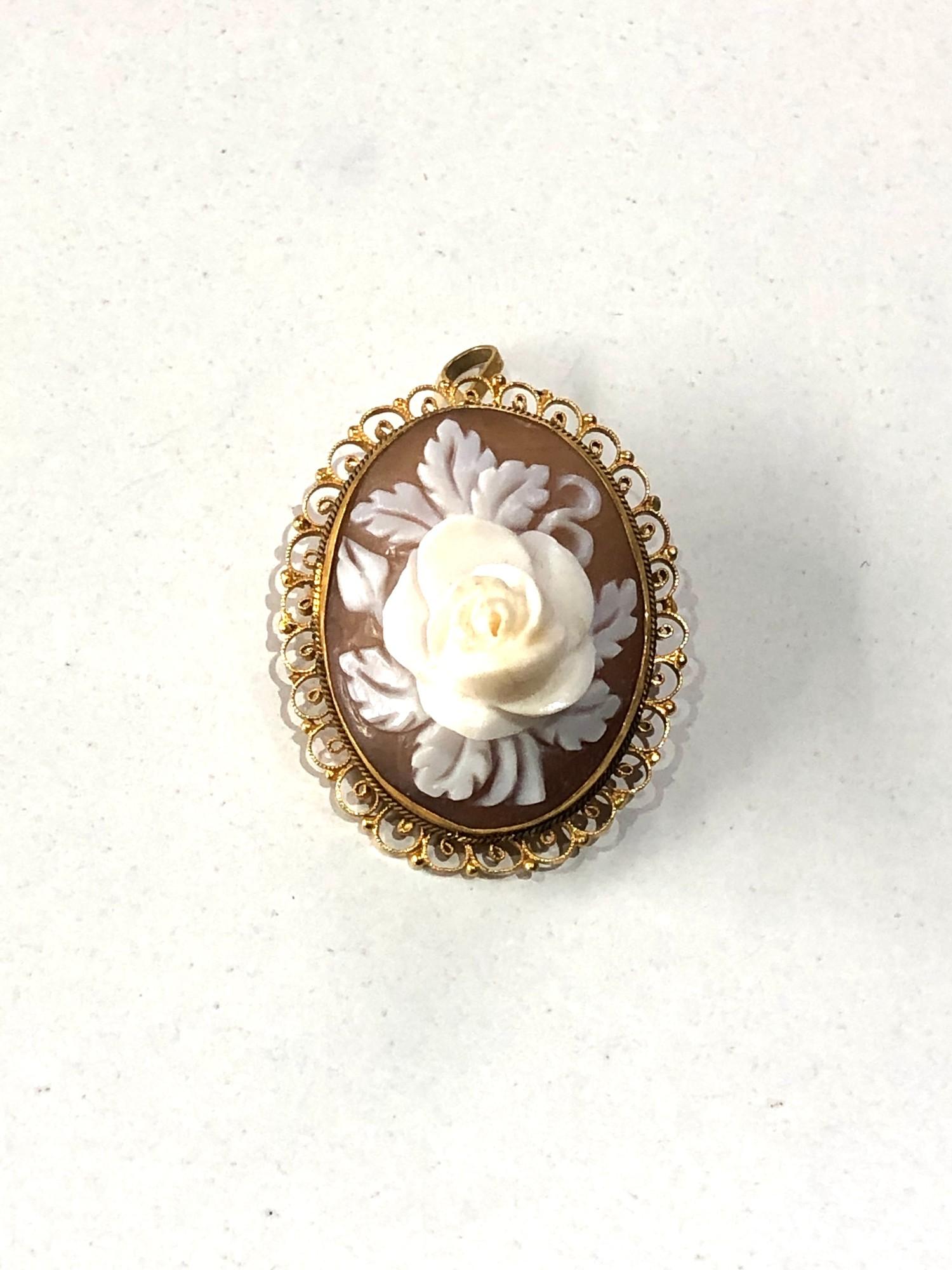 Antique 15ct framed cameo pendant brooch measures approx 3cm by 2.5cm weight 4.8g - Image 2 of 4