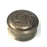 Vintage silver pierced scenic embossed lid jewellery box measures approx 10cm dia height 5.7cm