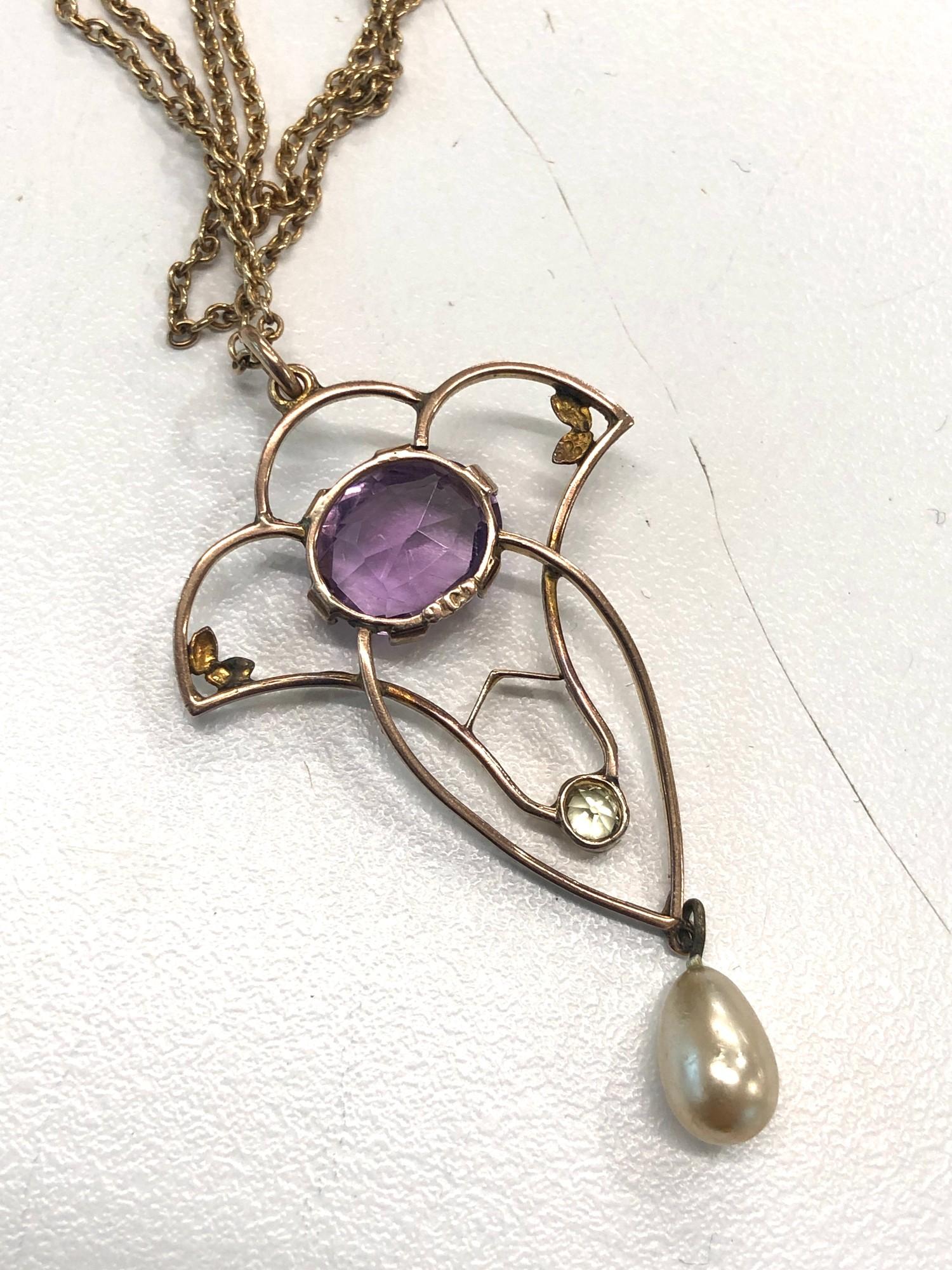 Antique 9ct gold amethyst and pearl drop pendant and chain pendant measures approx 4.6cm drop by 2. - Image 3 of 3