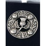 Large silver Celtic Scottish pin brooch measures approx 4.5cm dia