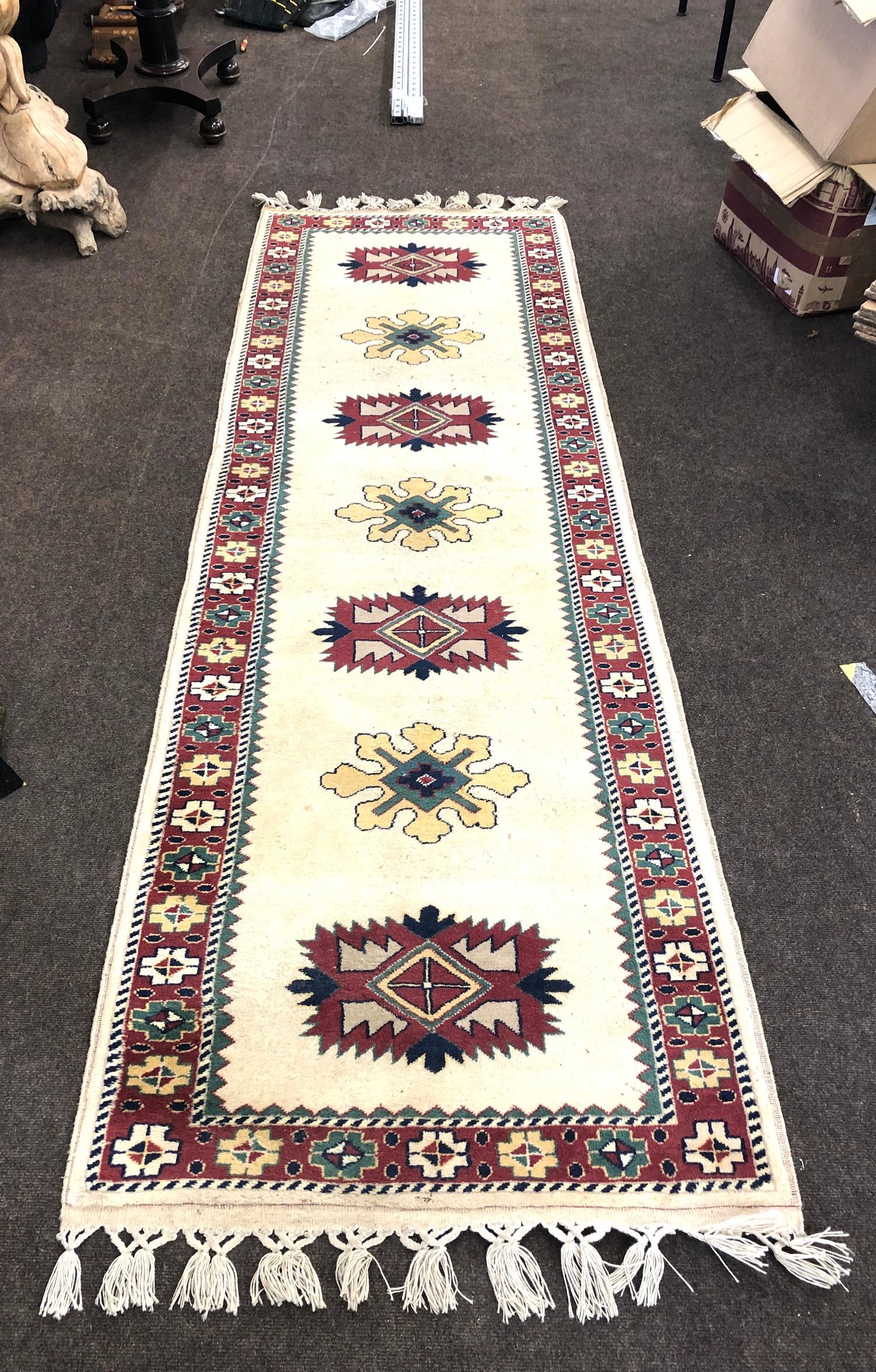 Vintage carpet runner, approximate measurements: length 108 inches, 36 inches width