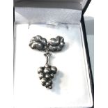 Vintage Georg Jensen grape brooch No 217 measures approx 43mm drop by 29mm wide