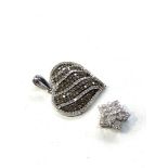 2 9ct white gold diamond pendants weight 5.1g heart pendant measures approx 3cm drop by 2.5cm wide