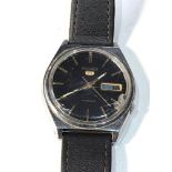 Vintage Seiko 5 automatic 7009-3140 gents wristwatch the watch is ticking but no warranty given