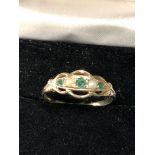 9ct gold Emerald and pearl gypsy ring weight 2g