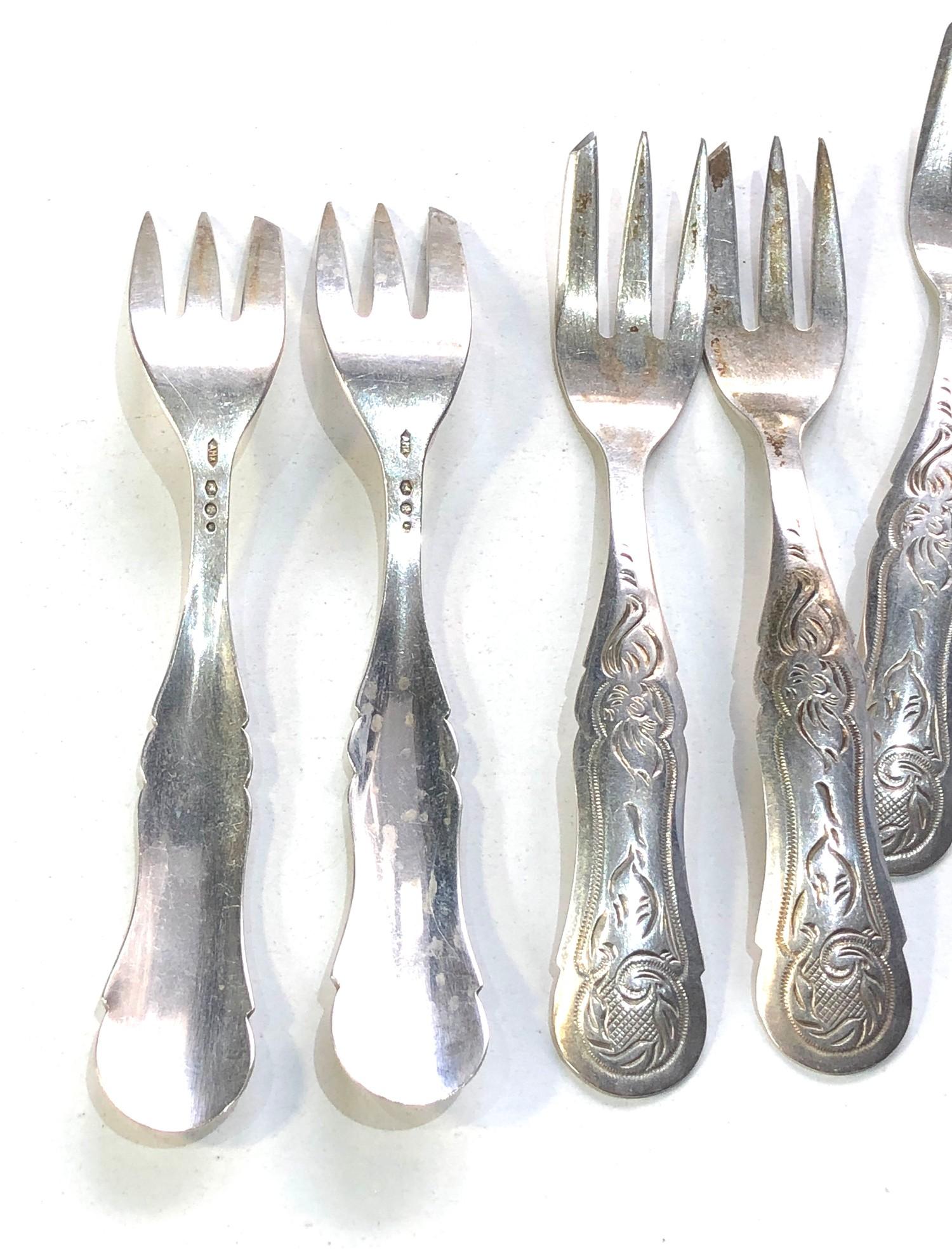 set of 6 antique dutch silver pastry forks each measure approx 10.5cm - Image 2 of 3