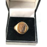 Vintage 9ct gold gents tigers eye cameo signet ring weight 4.6g