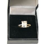 9ct gold CZ baguette cut solitaire ring 3.1g