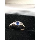 Antique 18ct gold sapphire and diamond ring weight 1.4g