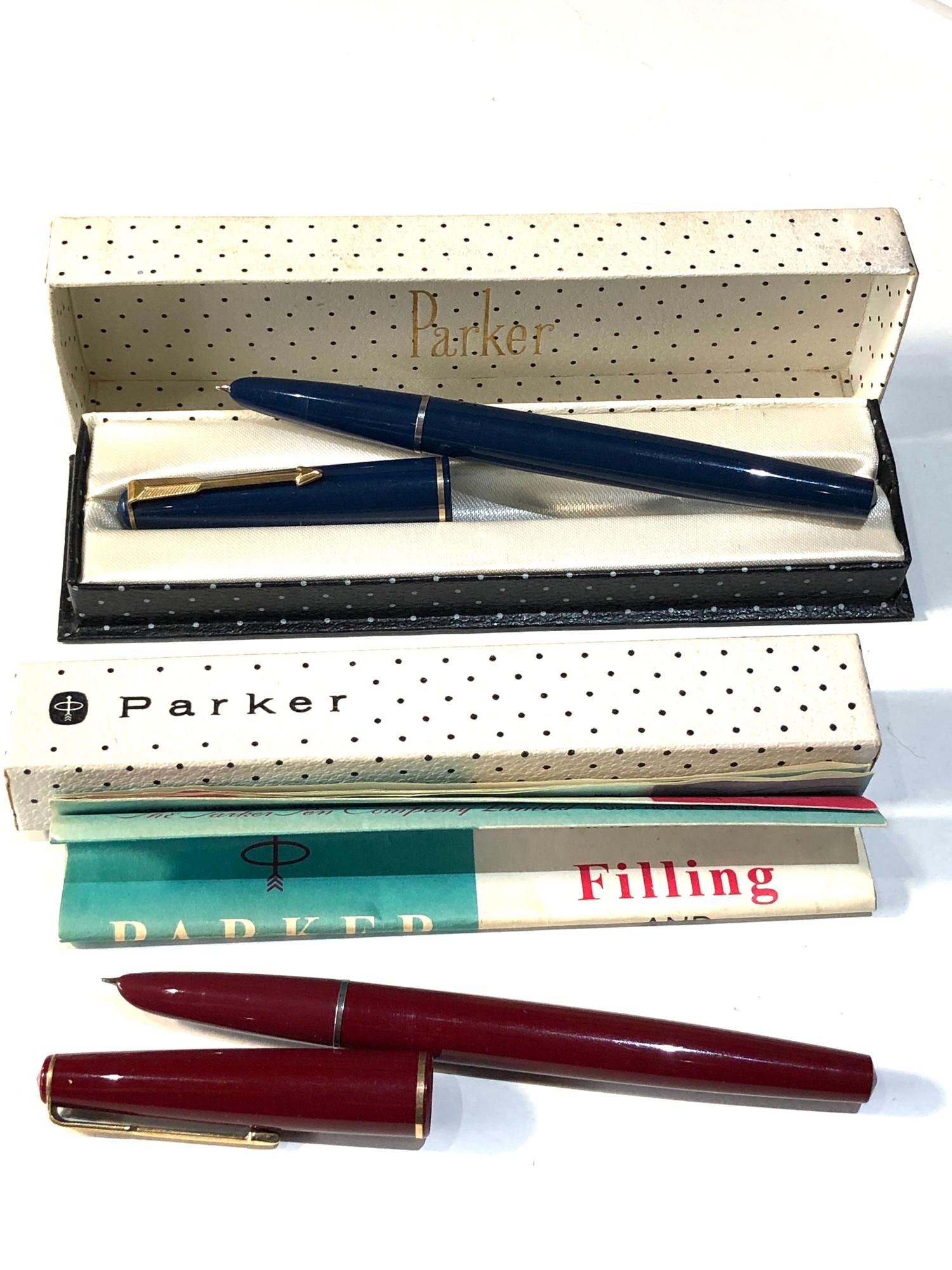 2 boxed vintage parker fountain pens - Image 2 of 2