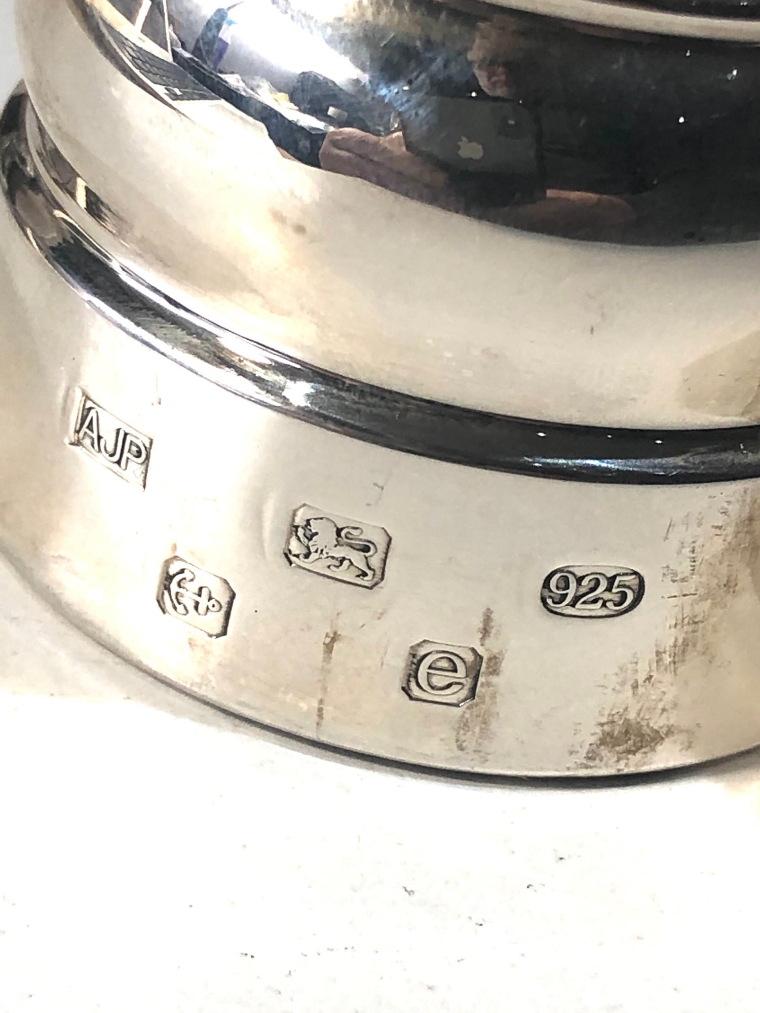 2 Large hallmarked silver salt and pepper grinders Birmingham silver hallmarks measure height 10.5cm - Image 4 of 4