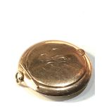 Vintage 9ct gold hallmarked vanity compact measures aprrox 50mm dia not including loop engraved