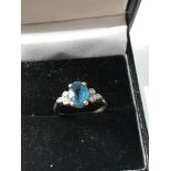 18ct gold gemstone and diamond accent ring weight 2.5g