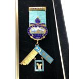 Boxed hallmarked silver and enamel masonic jewel 5319 lodge saltley college