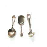 2 antique silver tea caddy spoons and silver mustard spoon weight 55g