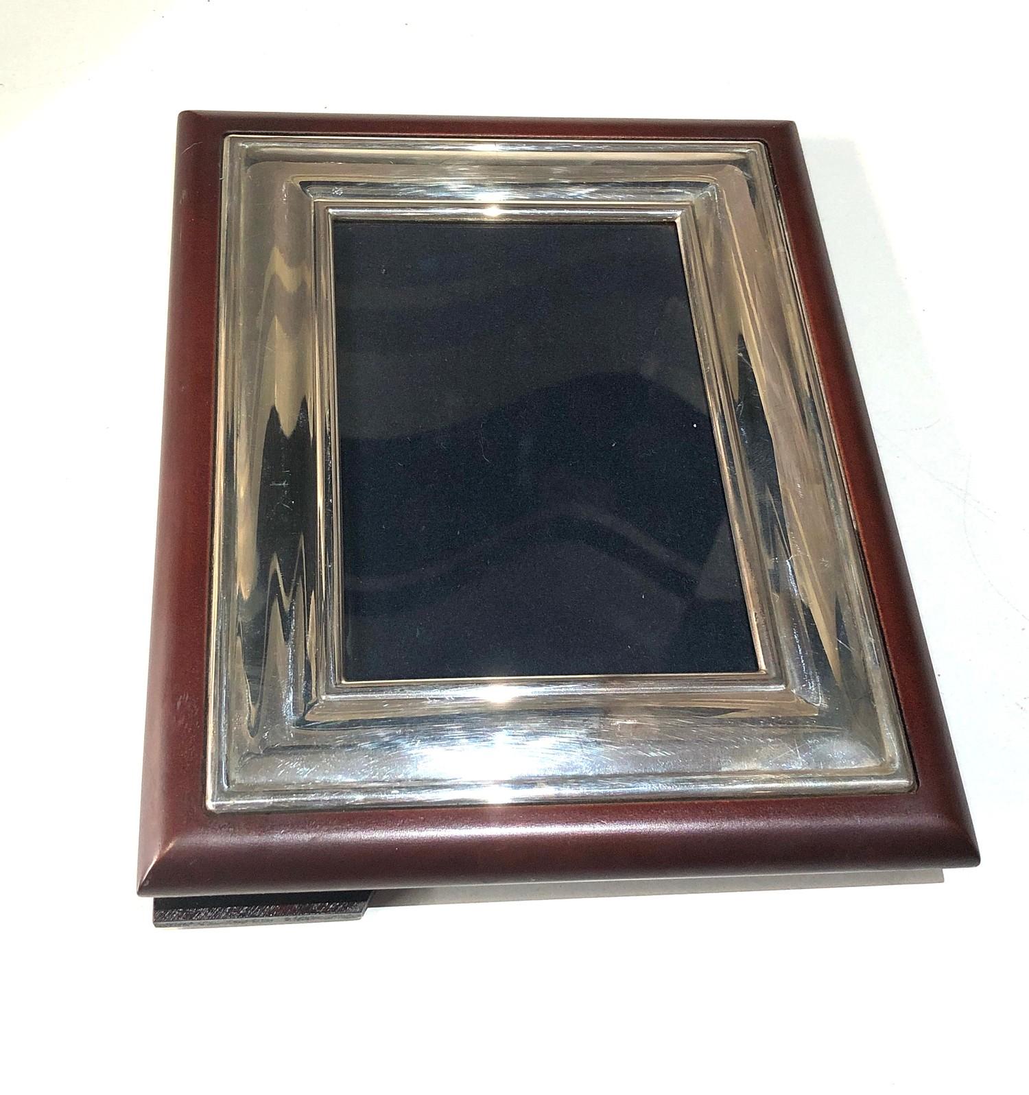 Silver picture picture frame measures approx 20cm by 16.5cm - Image 2 of 4