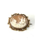 Antique 15ct gold framed cameo brooch measures approx 3.7cm by 3.1cm xrt 15ct gold